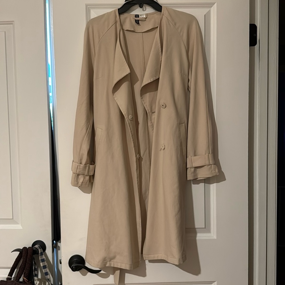 H&M Divided Trench Coat Size 4